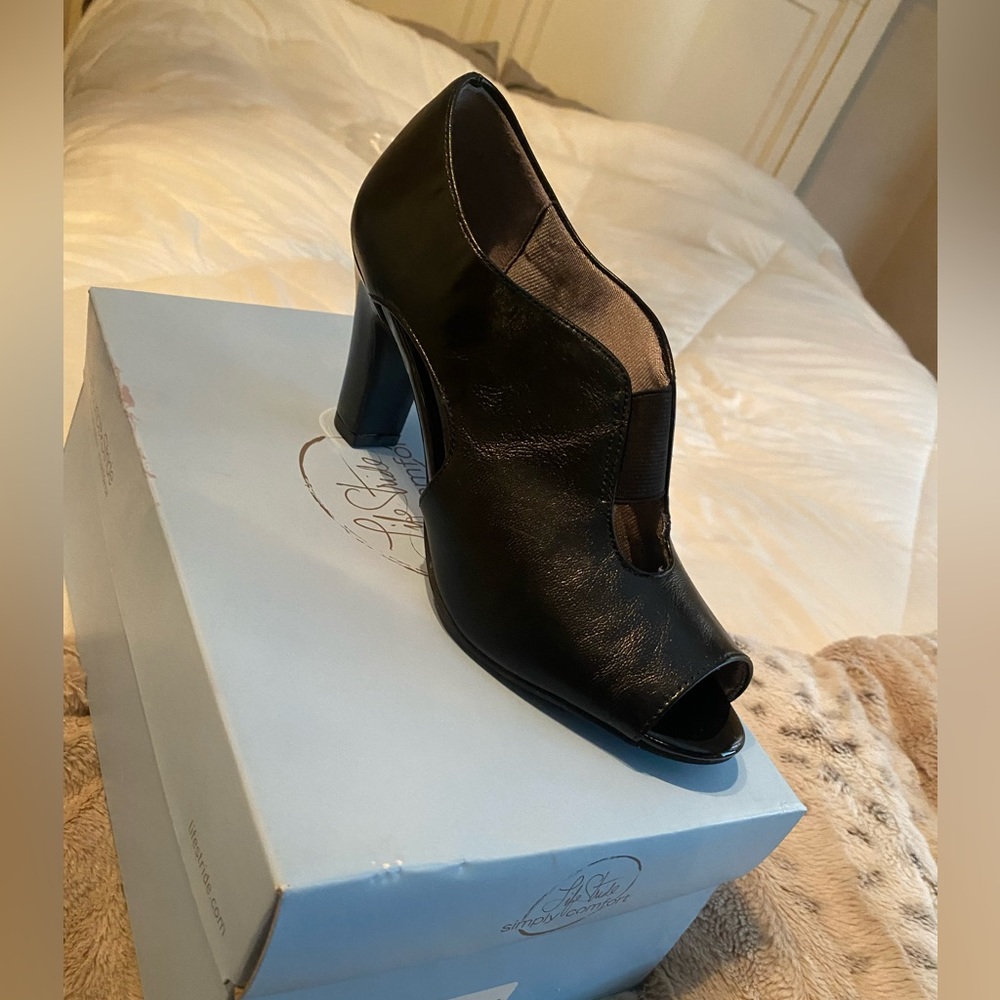 Life Stride Heel